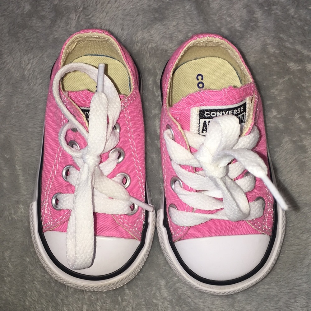Pink converse